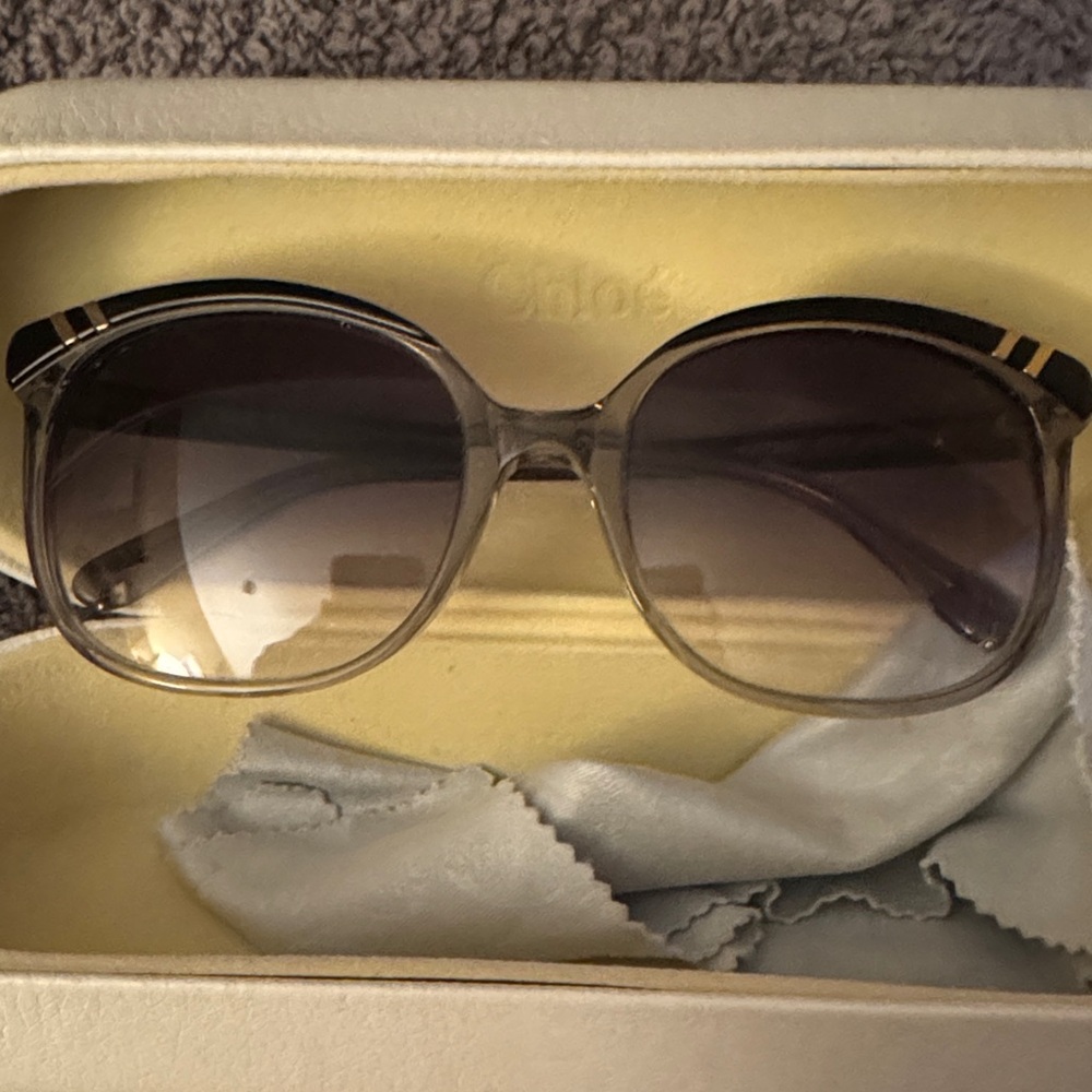 Chloe Black and Gray Gradient Sunglasses